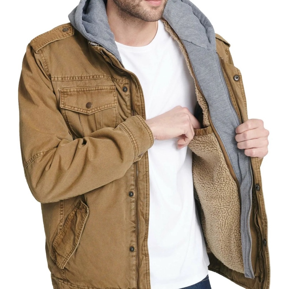 Levi’s Coat - Picture 3 of 6